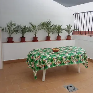 Cómodo Adosado En San Bartolomé Сasa de vacaciones San Bartolomé de la Torre