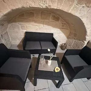 Futura Centro Storico 5 Minuti Da Bari , Modugno Italia